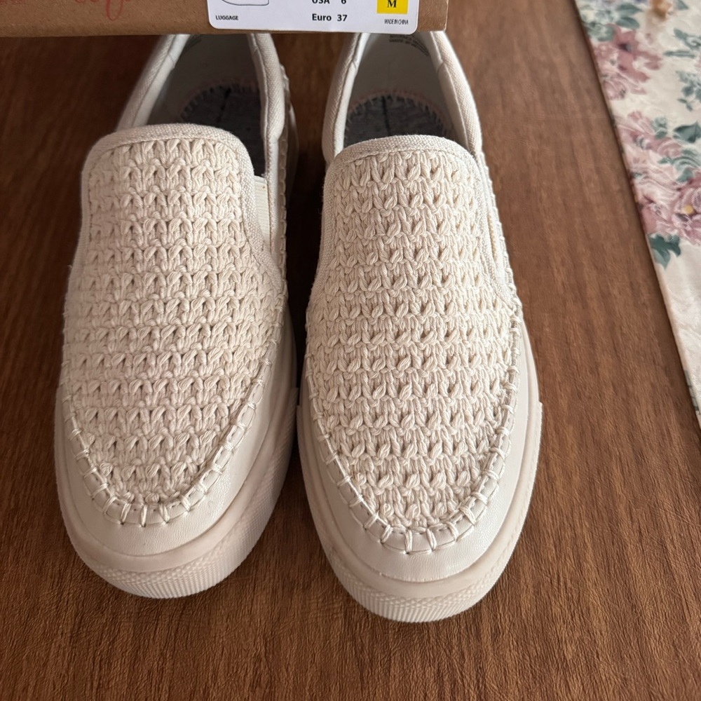 Woven Slip-On Women's Sneakers in Beige